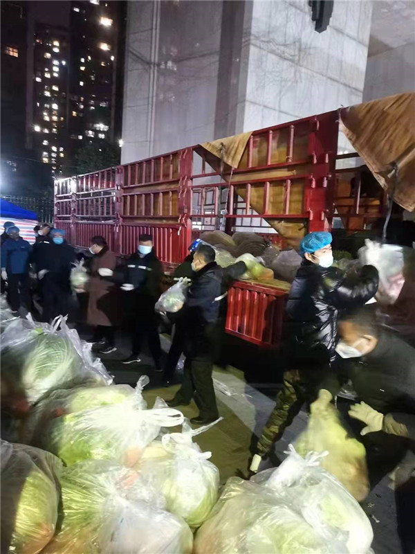 欧博官方网站集团：响彻在战“疫”前线的入党誓词 配图2.jpg