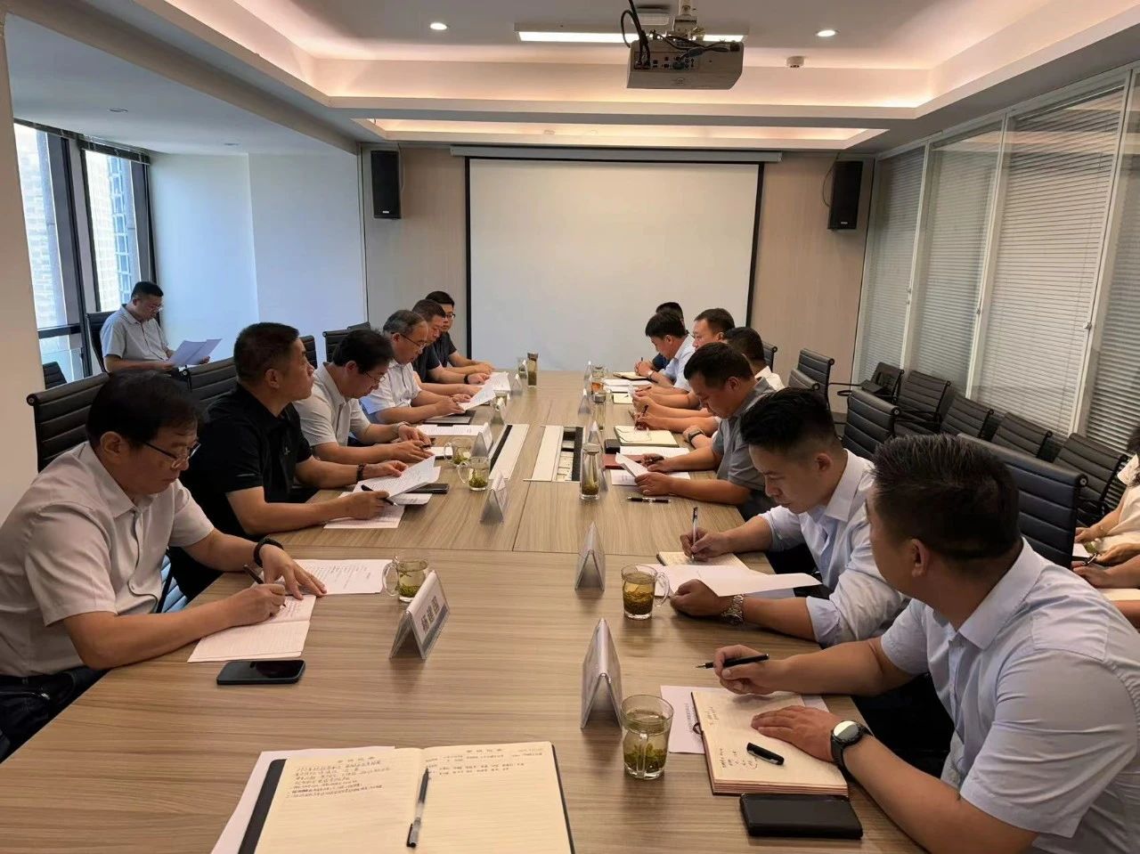 欧博官方网站集团与光大绿色环保座谈交流